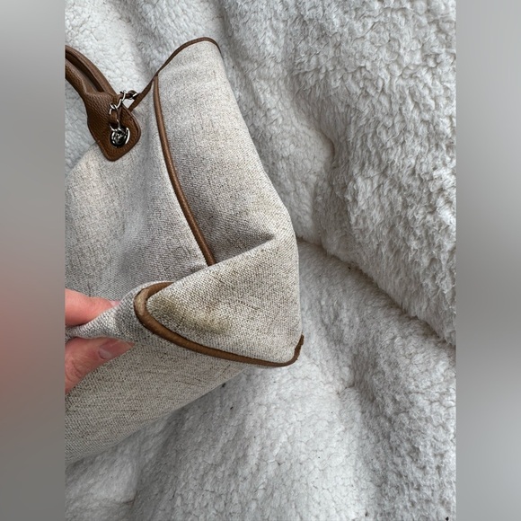 HandBag - Picture 6 of 16